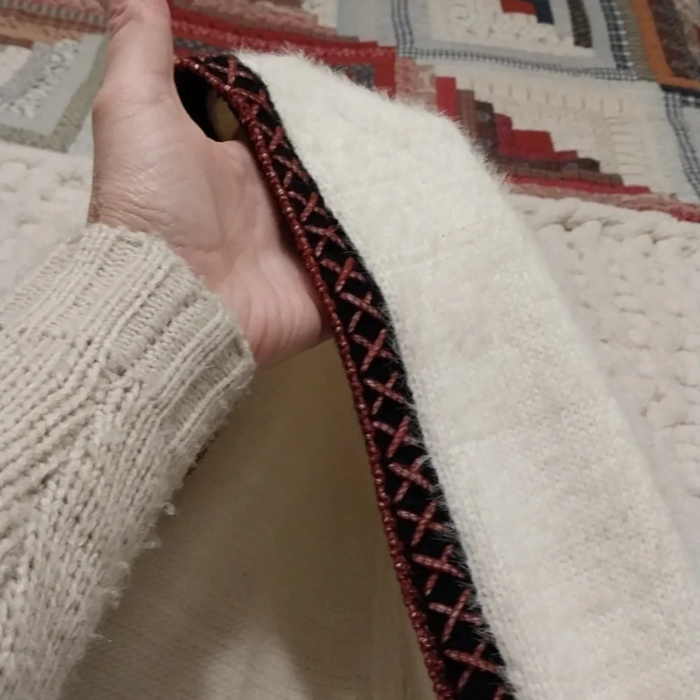Sleeveless sweater coat - Picture 6 of 7